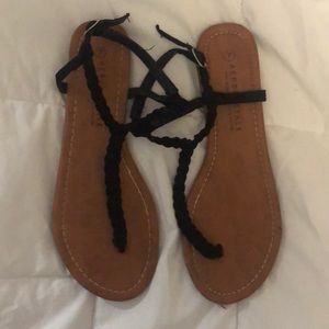 NWOT Black Aeropostale Sandals